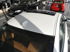 2011款 330i 3.0L 双门轿跑车