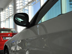 2011款 330i 3.0L 双门轿跑车