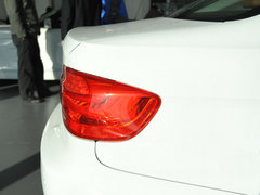 2011款 330i 3.0L 双门轿跑车