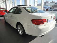 2011款 330i 3.0L 双门轿跑车