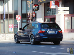 2011款 335i 3.0T 敞篷轿跑车