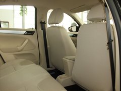 2011款 1.6L 自动 时尚型