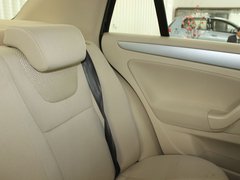 2011款 1.6L 自动 时尚型