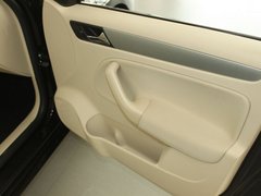 2011款 1.6L 自动 时尚型