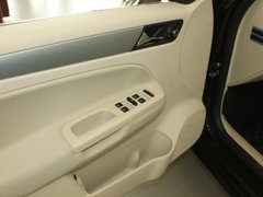 2011款 1.6L 自动 时尚型