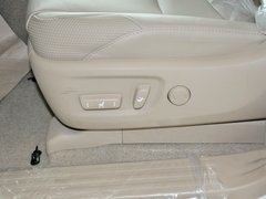 2010款 4.0L AT TX-L 7座