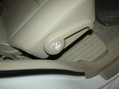 2010款 4.0L AT VX NAVI 7座