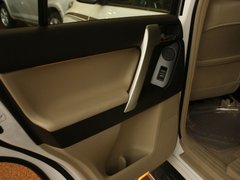 2010款 4.0L AT VX NAVI 7座