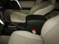 2010款 4.0L AT VX NAVI 7座