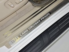 2010款 4.0L AT VX NAVI 7座
