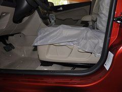 2011款 两厢 1.8L 自动 时尚型