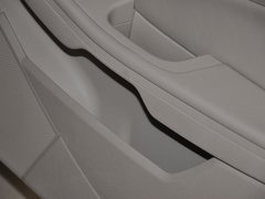 2011款 两厢 1.8L 自动 时尚型