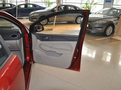 2011款 两厢 1.8L 自动 时尚型