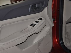 2011款 两厢 1.8L 自动 时尚型