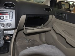 2011款 两厢 1.8L 自动 时尚型