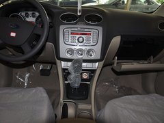 2011款 两厢 1.8L 自动 时尚型