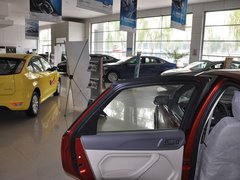 2011款 两厢 1.8L 自动 时尚型