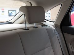 2011款 两厢 1.8L 自动 时尚型