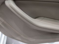 2011款 两厢 1.8L 自动 时尚型