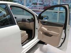 2011款 两厢 1.8L 自动 时尚型