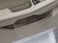 2011款 两厢 1.8L 自动 时尚型