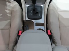 2011款 两厢 1.8L 自动 时尚型
