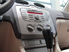 2011款 两厢 1.8L 自动 时尚型