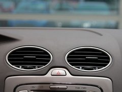 2011款 两厢 1.8L 自动 时尚型
