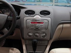 2011款 两厢 1.8L 自动 时尚型
