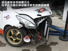 2011款 两厢 2.0L 自动 运动型