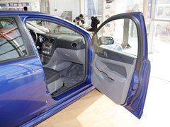 2011款 三厢 1.8L 手动 舒适型