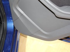 2011款 三厢 1.8L 手动 舒适型