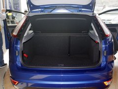 2011款 三厢 1.8L 手动 舒适型