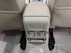 2011款 三厢 1.8L 自动 时尚型