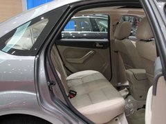 2011款 三厢 1.8L 自动 时尚型