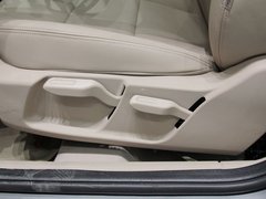 2011款 三厢 1.8L 自动 时尚型