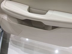2011款 三厢 1.8L 自动 时尚型