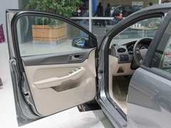 2011款 三厢 1.8L 自动 时尚型