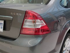 2011款 三厢 1.8L 自动 时尚型