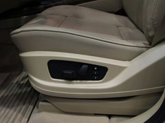 2011款 3.0T xDrive35i领先型 5座