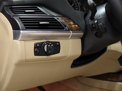 2011款 3.0T xDrive35i领先型 5座