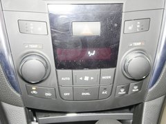 2010款 2.4 CVT 四驅(qū)運動導(dǎo)航版