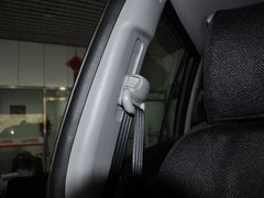 2010款 锐意版 2.0L 手动 豪华型 5座