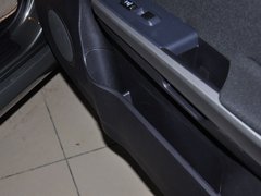 2010款 锐意版 2.0L 手动 豪华型 5座