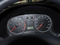 2010款 锐意版 2.0L 手动 豪华型 5座