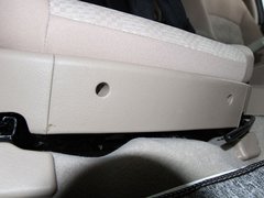 2010款 领先版 2.4L 手动 两驱豪华型 5座