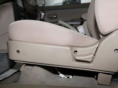 2010款 领先版 2.4L 手动 两驱豪华型 5座
