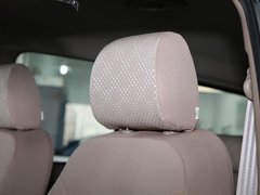 2010款 领先版 2.4L 手动 两驱豪华型 5座