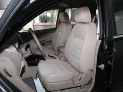 2010款 领先版 2.4L 手动 两驱豪华型 5座