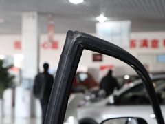 2010款 领先版 2.4L 手动 两驱豪华型 5座